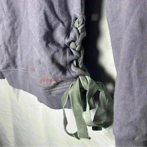 Disney parks fantasyland sweater size XS - Picture 2 of 5